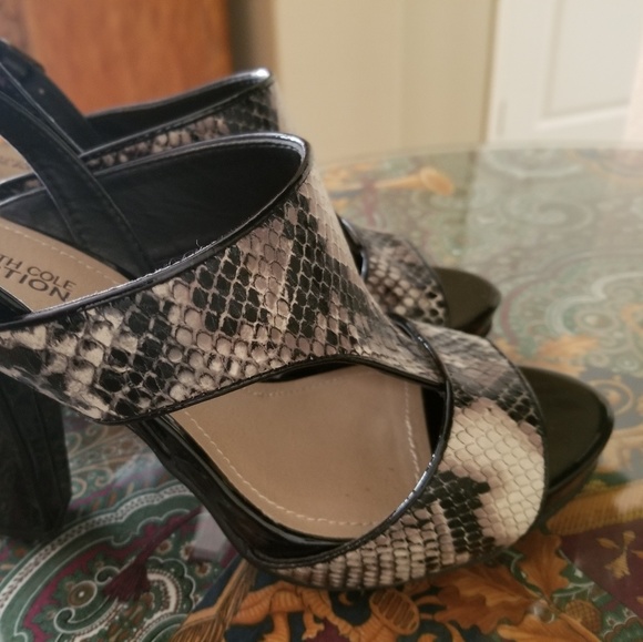 Kenneth Cole Dress Sandals - Picture 3 of 8